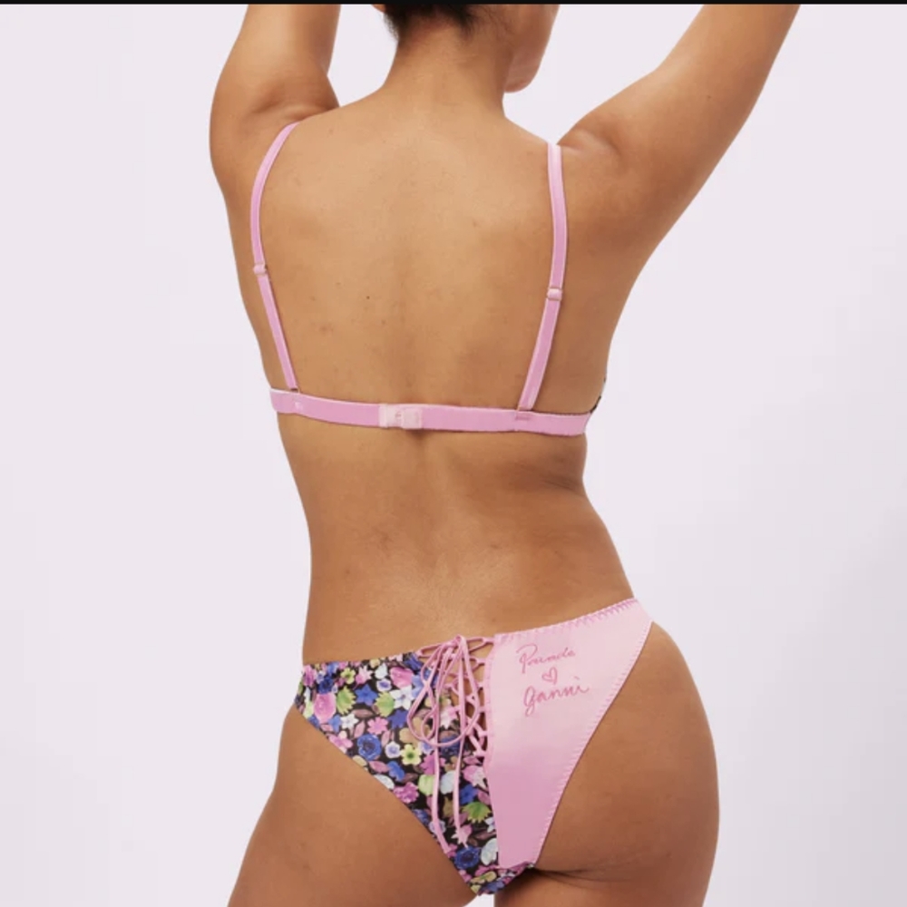 🆕 PARADE x GANNI wildflower satin bra panties set M